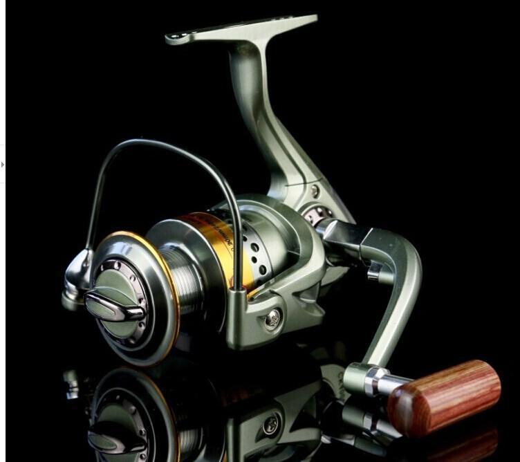 Fishing Equipment Smooth Spinning Reel 2000 - 7000 Series Fishing