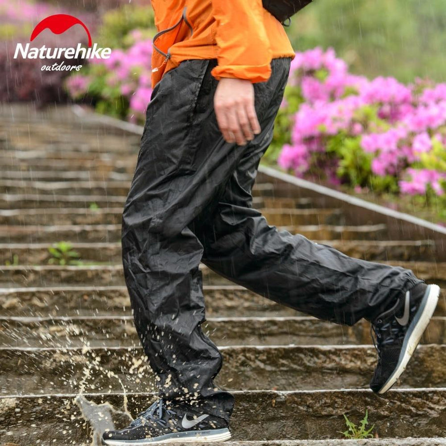 Buy 100 City Cycling Rain Overtrousers - Black Online | Decathlon